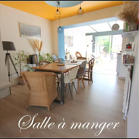 Jolie Avec Salle De Bains Privative Dans Maison Bourgeoise Homestay *